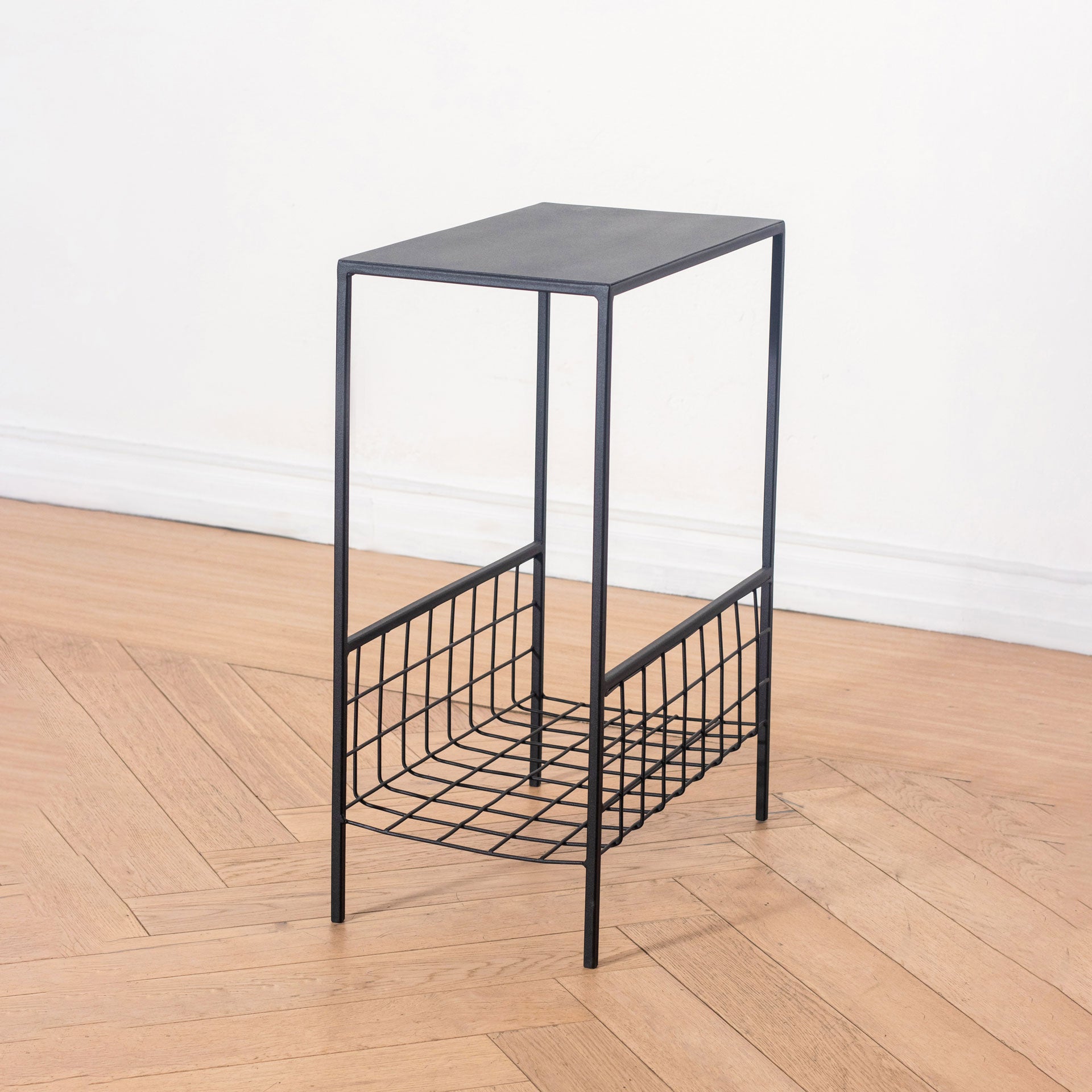 Zuka Side Table Side