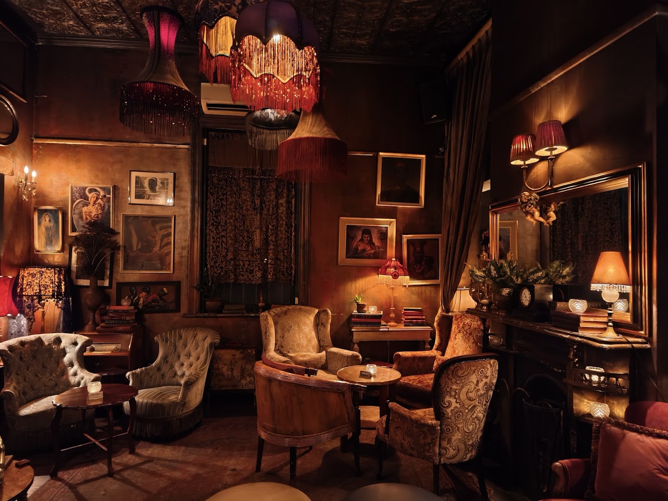 Kloof Street House Review: Recreating a Moody Interior Aesthetic