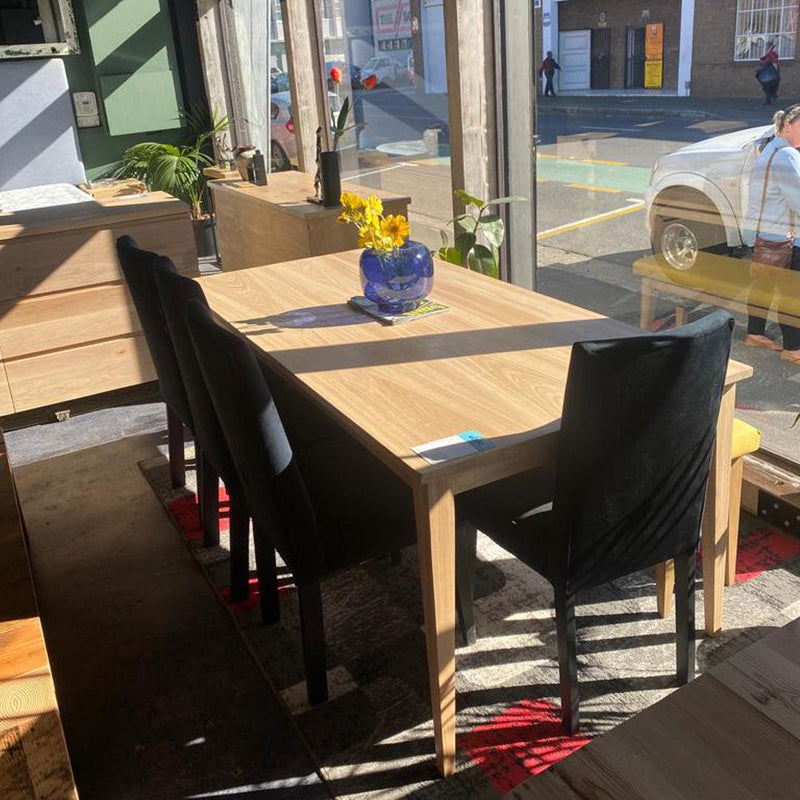 The Alia dining table has a minimalist feel with modern edge. The design features a 22mm thick top with rounded edges and thin square tapered legs. It’s incredibly strong and durable as well as simple and elegant.  Perfect for dining room and kitchen  Alia Table can be customized to your specifications. Size: 1800L x 900W x 750H  