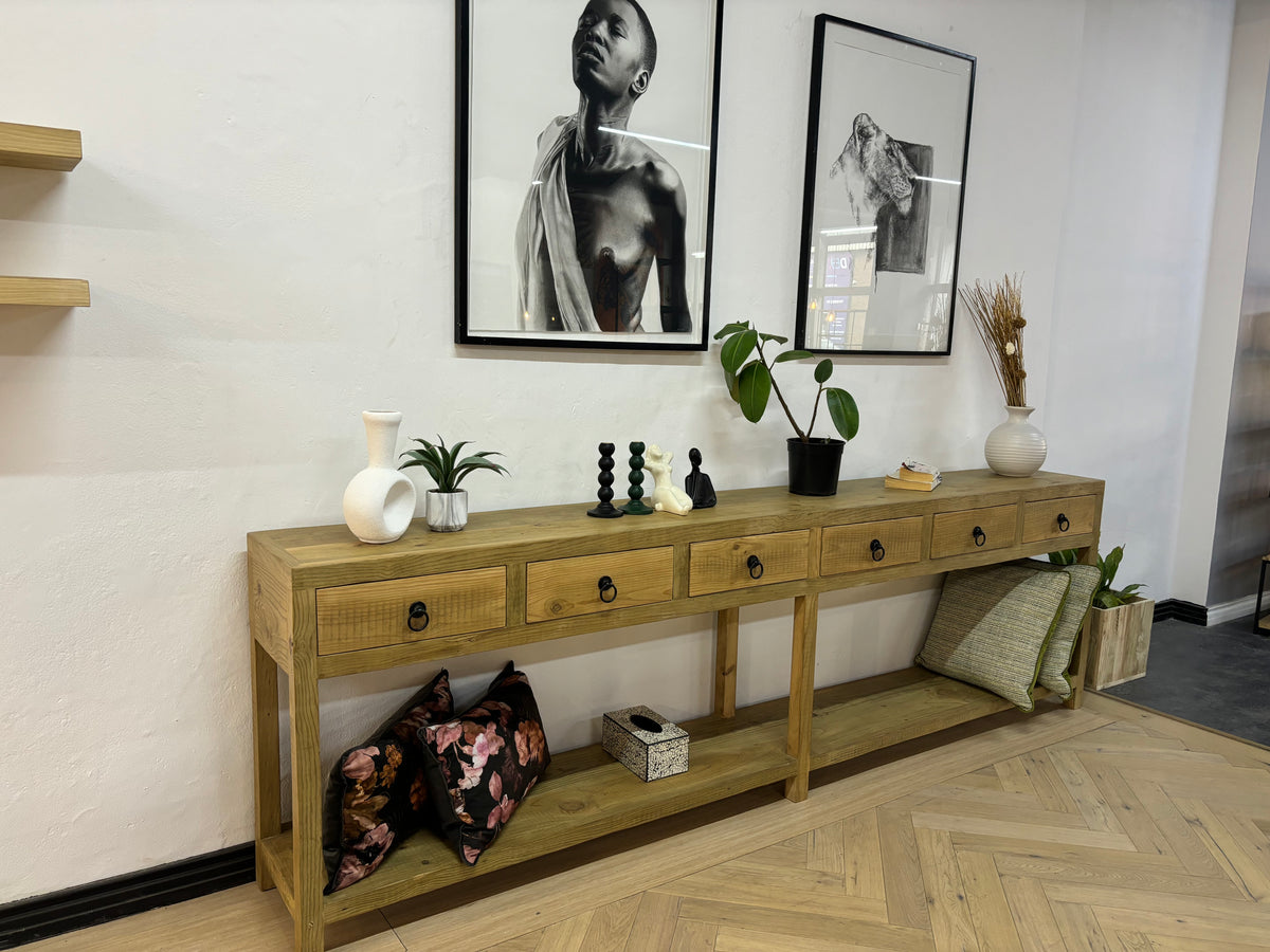 Cally Dining Console