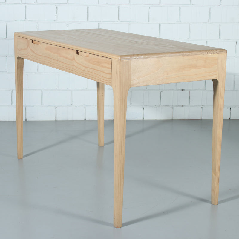 Alia Desk